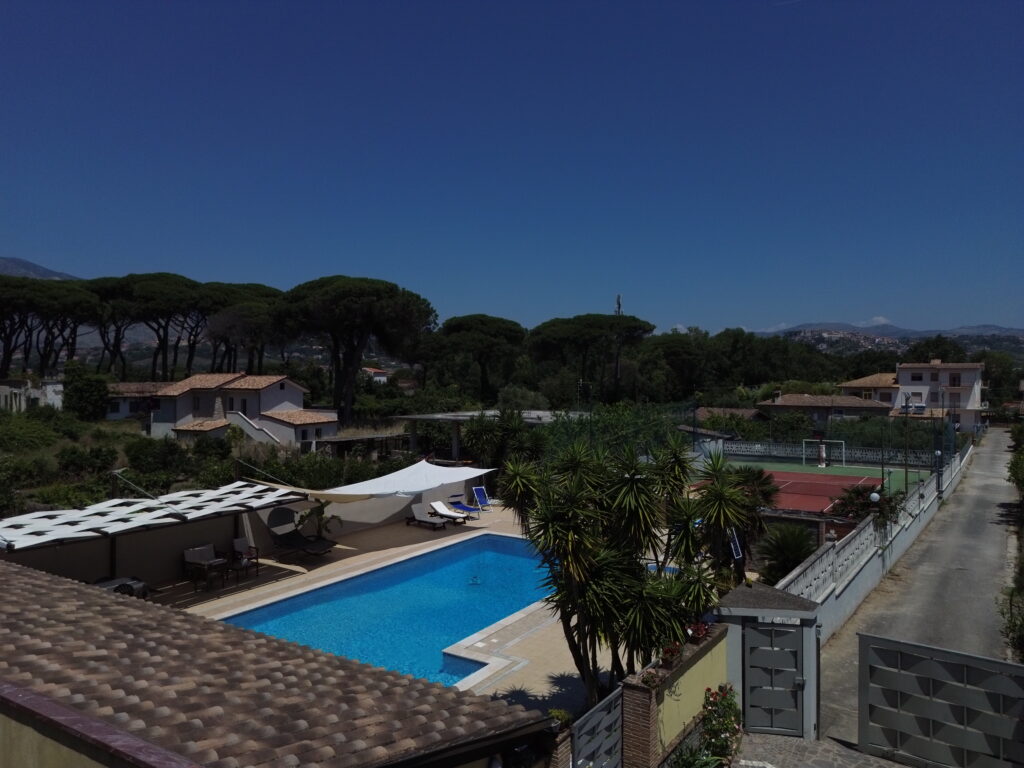 Vista piscina - campo